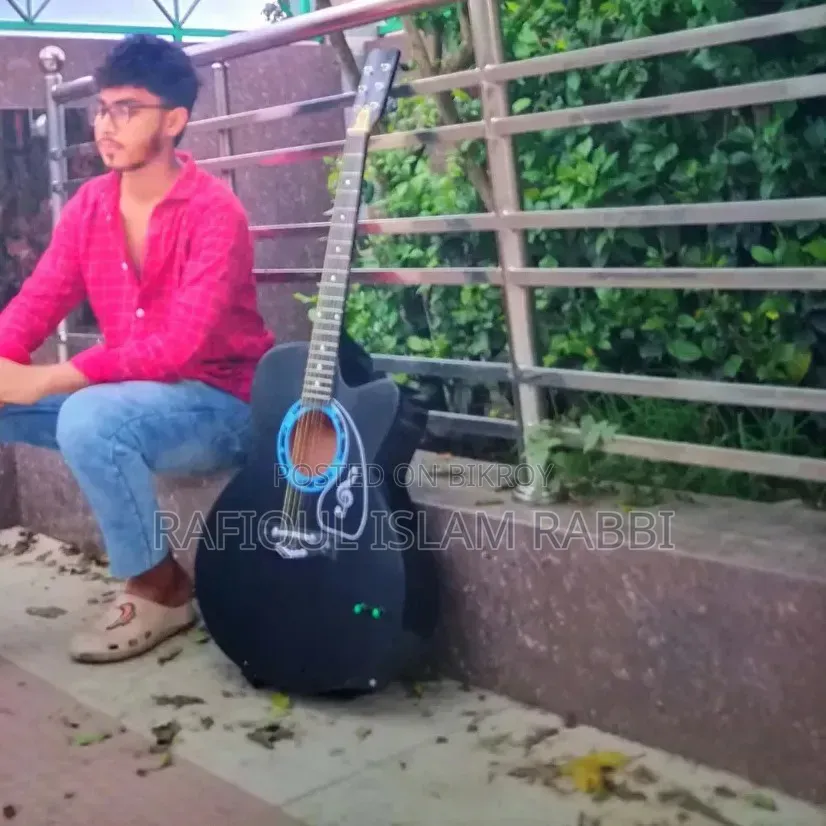কালো গিটার