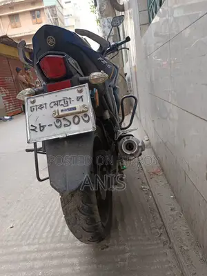 ইয়ামাহা এফজেডএস ভি২ ২০২২ নীল