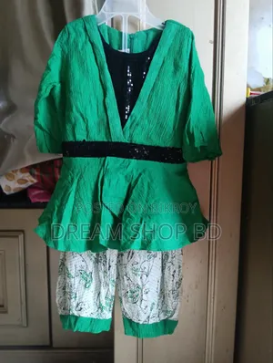 1-4 Years Branded Baby Girls 8 Pcs Nice Dresses