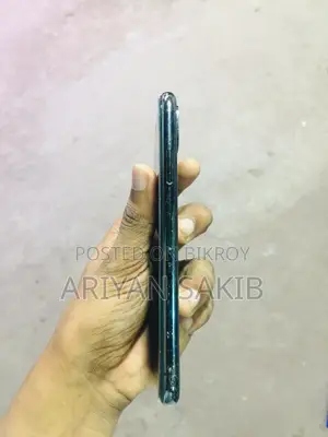অ্যাপল আইফোন এক্স ৬৪ জিবি ব্ল্যাক