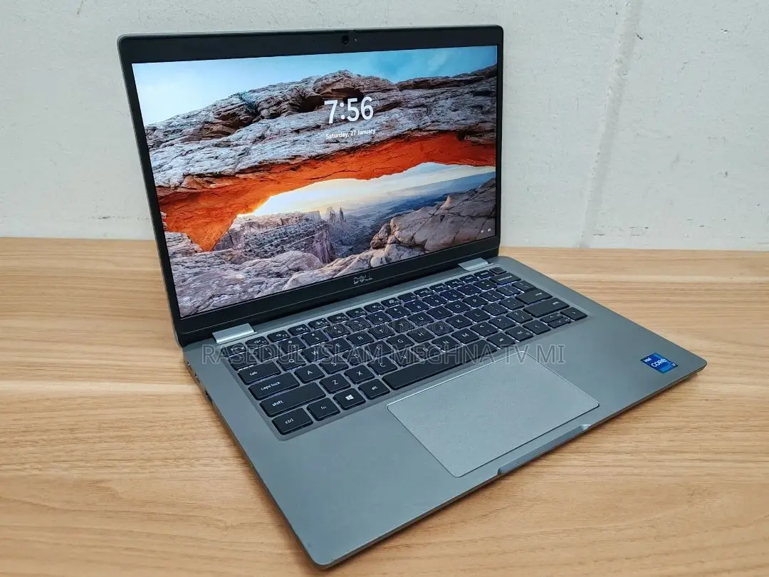 Laptop Dell 3GB Intel SSD 256GB