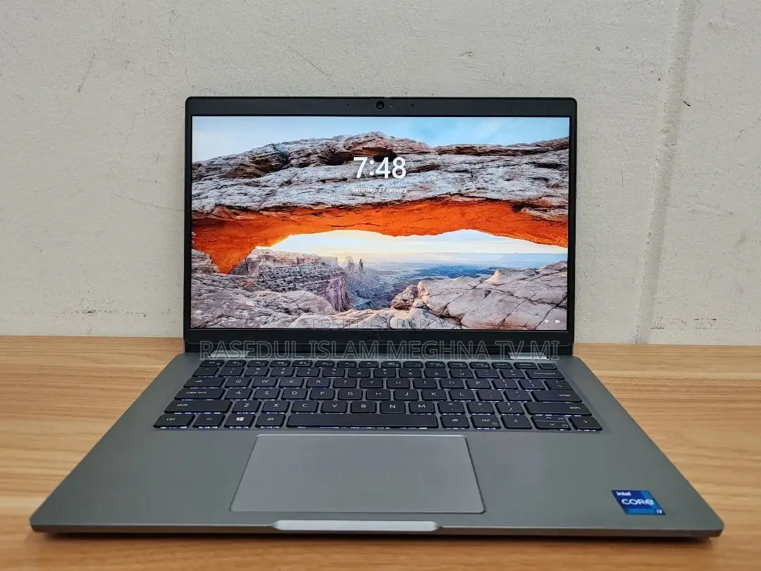 Laptop Dell 3GB Intel SSD 256GB
