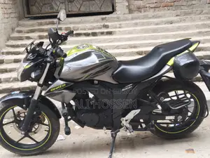 Suzuki Gixxer 2025 Gray