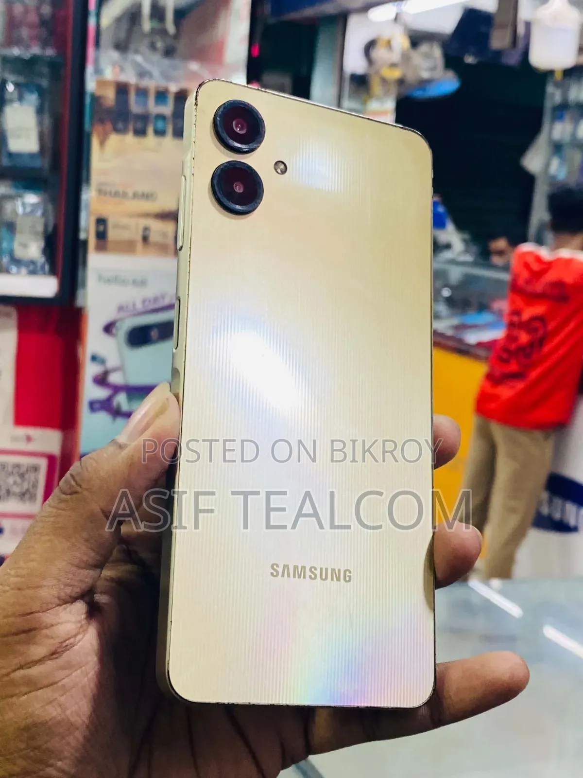 Samsung Galaxy A06 64 GB Gold