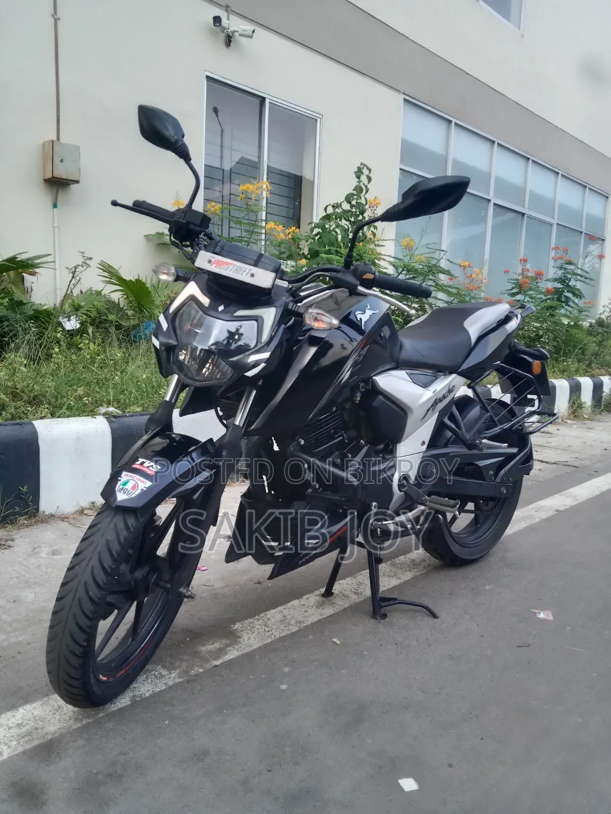 টিভিএস আপাচে ১৬০ ৪ভি ২০২২ কালো