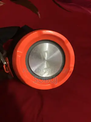 The box is very good, lots of sound