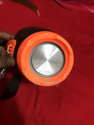 The box is very good, lots of sound