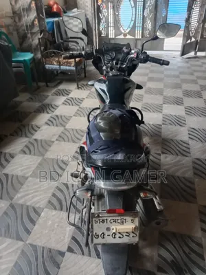 বাজাজ ডিসকভার ১২৫ ২০২০ কালো