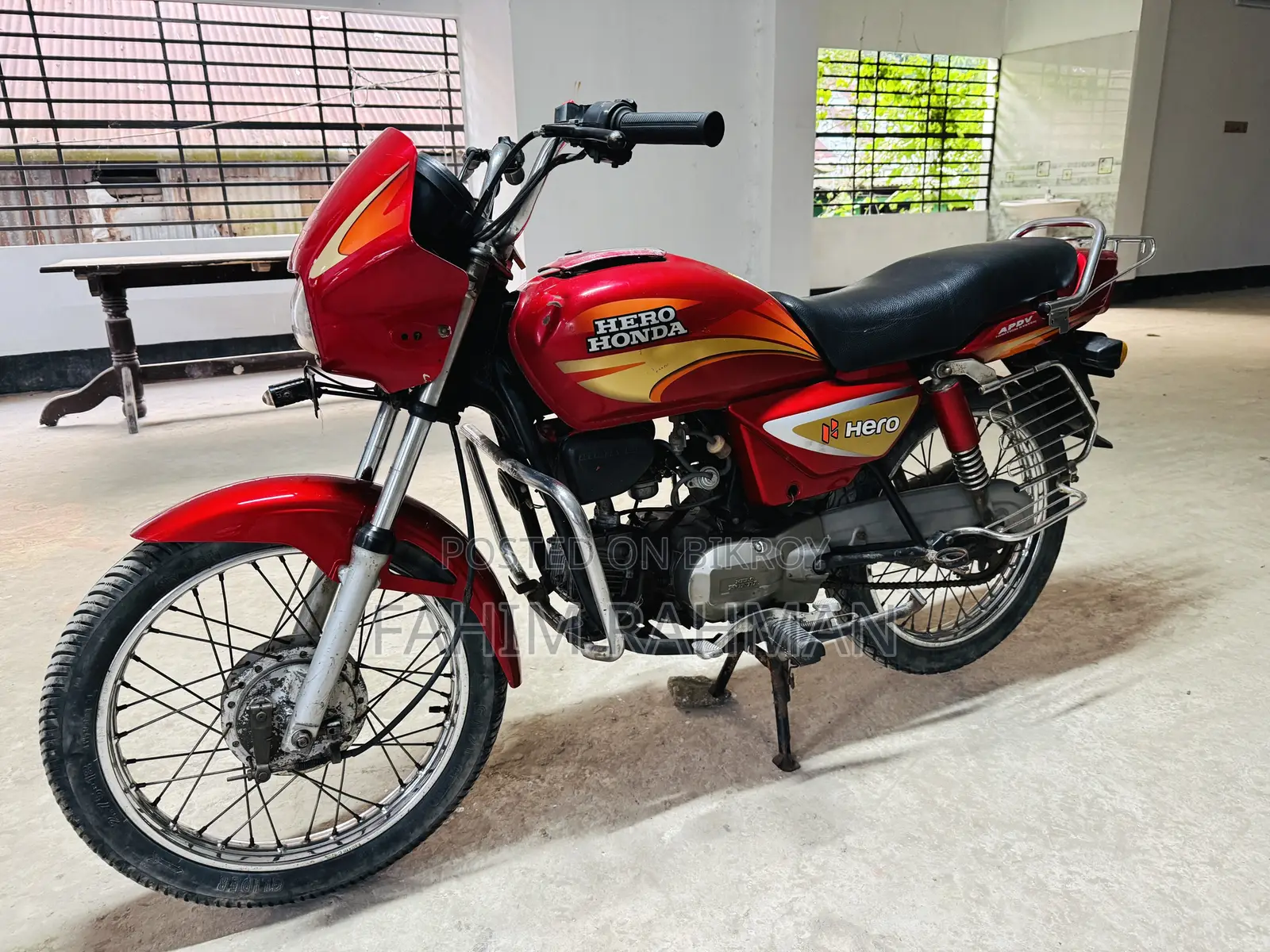Hero Splendor Plus 2011 Red