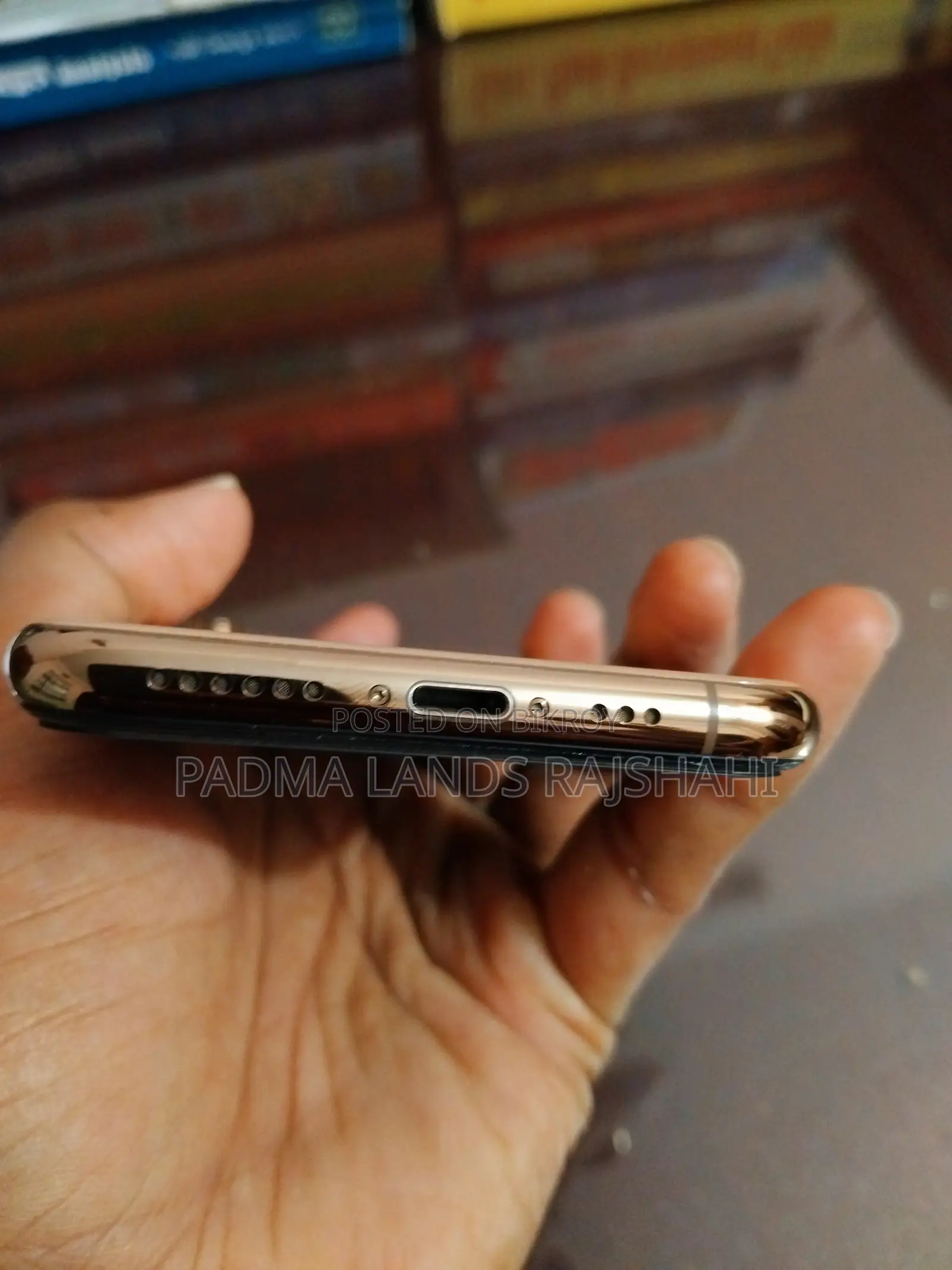 অ্যাপল আইফোন এক্সএস ২৫৬ জিবি গোল্ড
