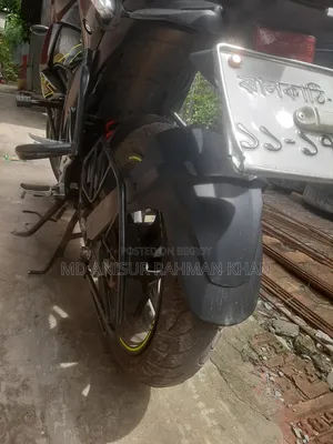 সুজুকি জিক্সার ২০২৪ ব্ল্যাক