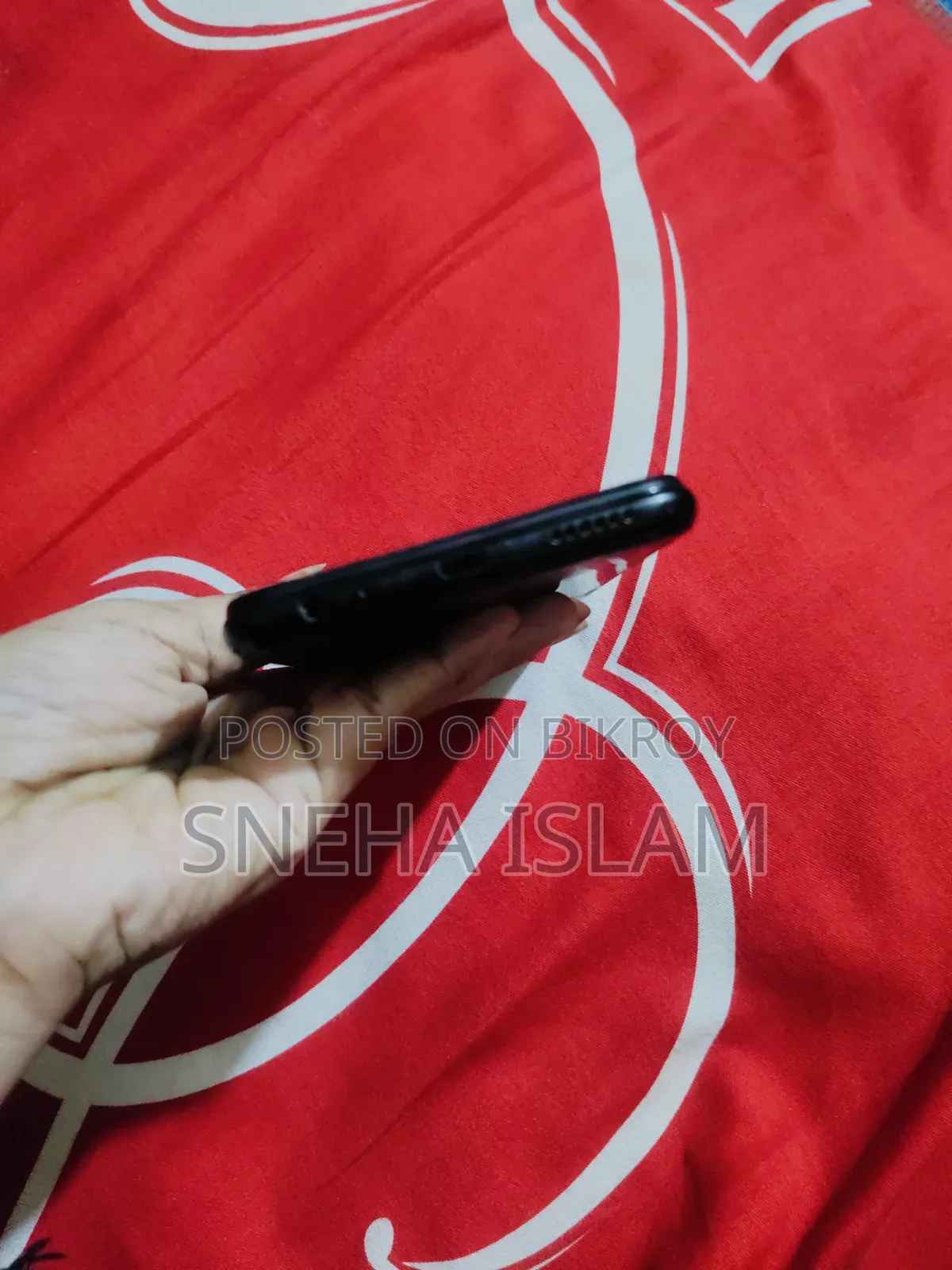 Vivo Y17 128 GB