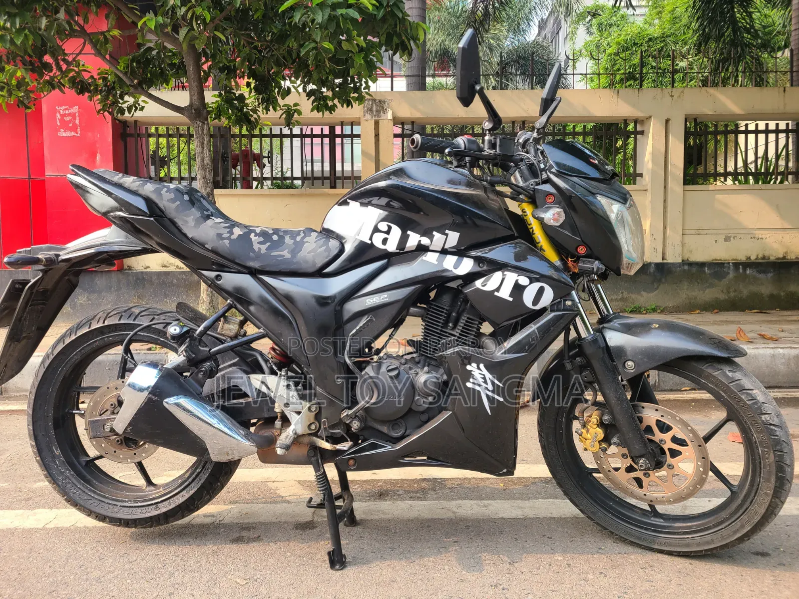 সুজুকি জিক্সার ২০১৯ কালো