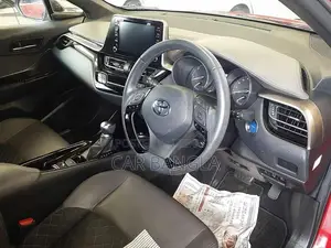 Toyota C-HR 2021 Red