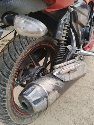 TVS Apache RTR 160 2v Refresh X-connect 2018 Red