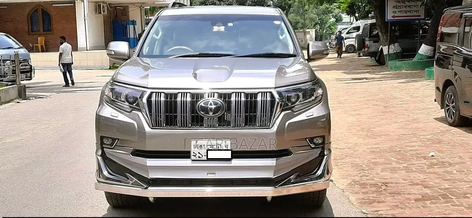 Toyota Land Cruiser Prado 2.7 2017 Brown