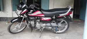 Hero HF Deluxe 2025 Black