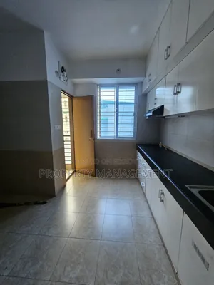 3bdrm Apartment in Banani for rent