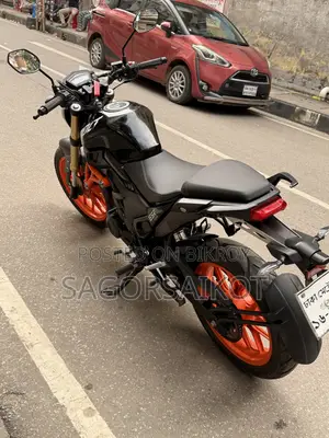 Runner Bolt 165R 2022 Black