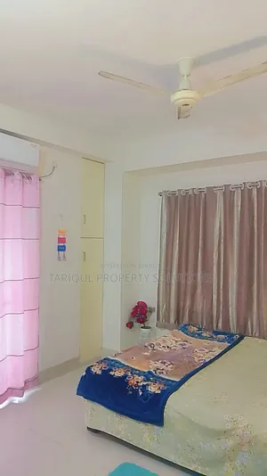 তায়েগুল প্রপার্টিজ, বনশ্রীতে আসবাবপত্রসহ ৩ বেডরুমের অ্যাপার্টমেন্ট ভাড়ার জন্য