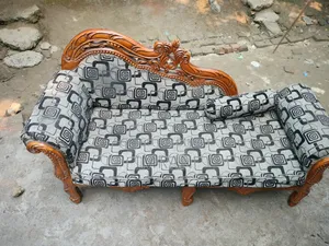 Sofa (Divan Sofa)