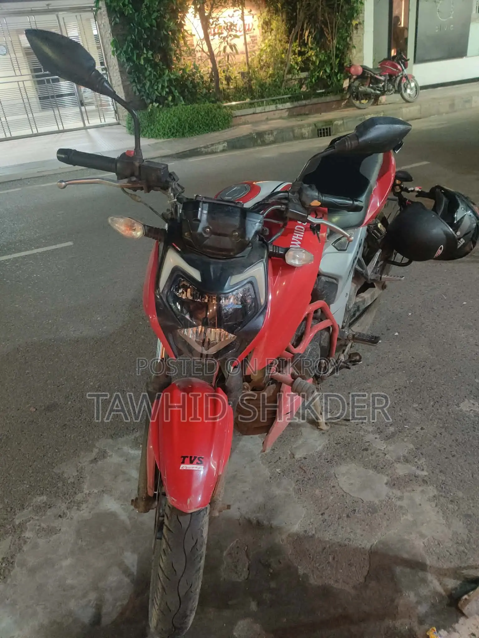 টিভিএস অ্যাপাচে ১৬০ ৪ভি ২০২২ রেড