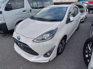 Toyota Axio 2021 Pearl