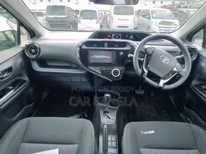 Toyota Axio 2021 Pearl