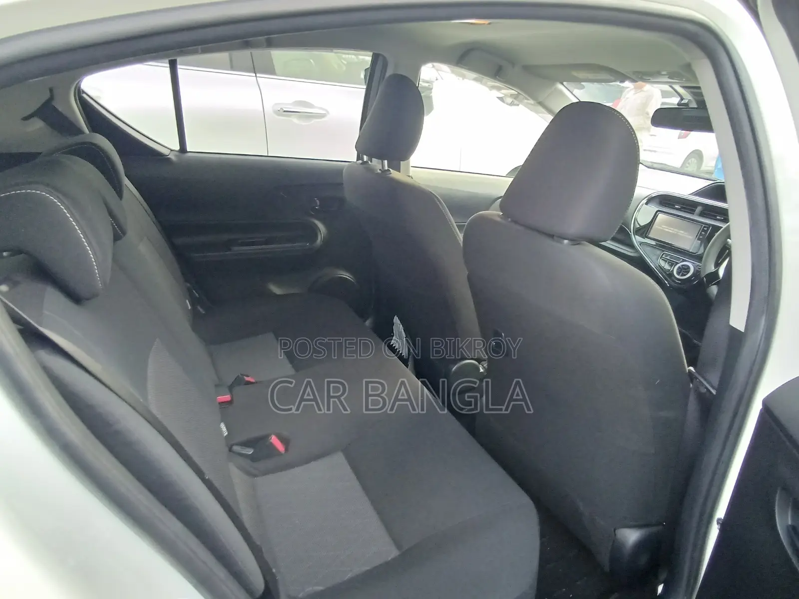 Toyota Axio 2021 Pearl
