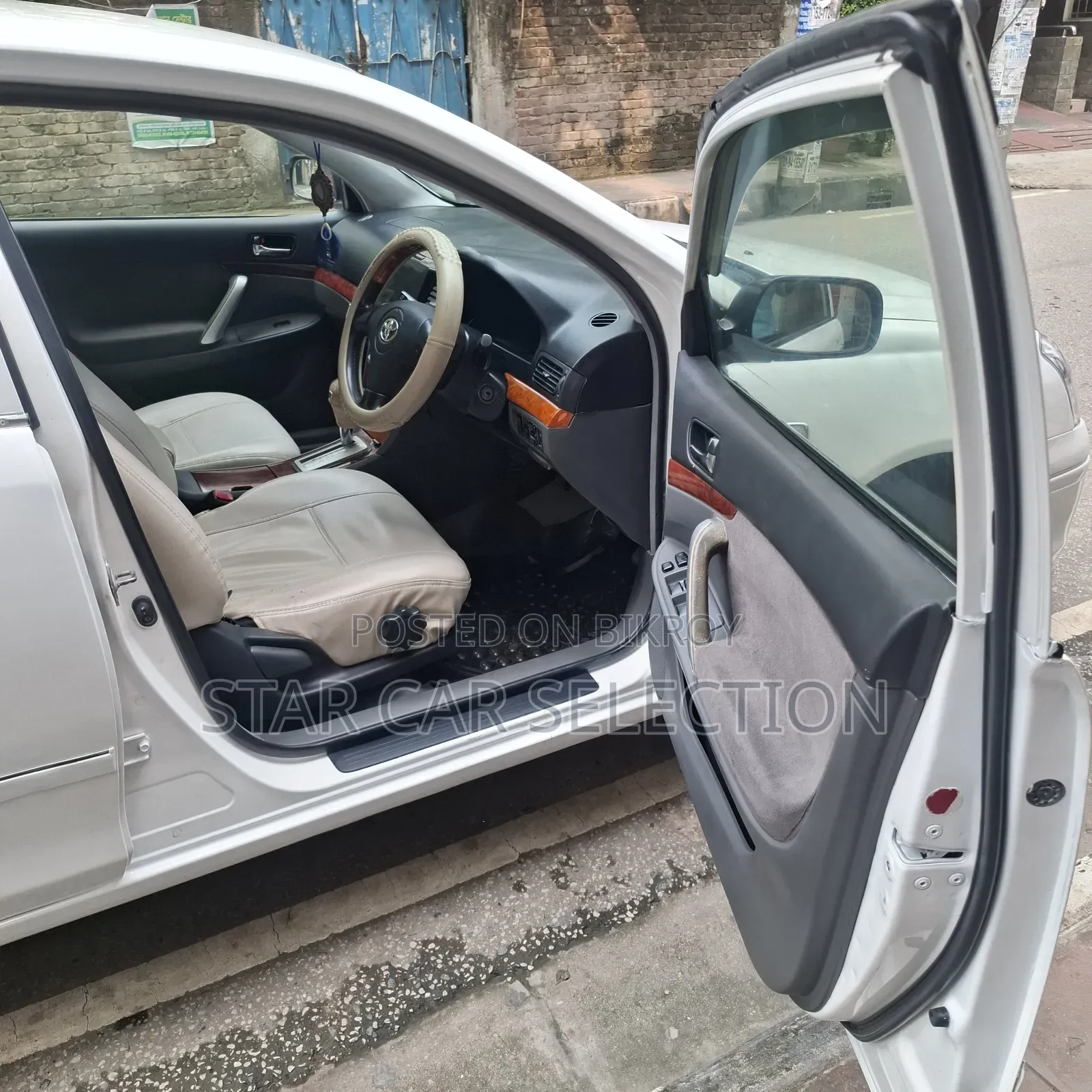 Toyota Premio 2006