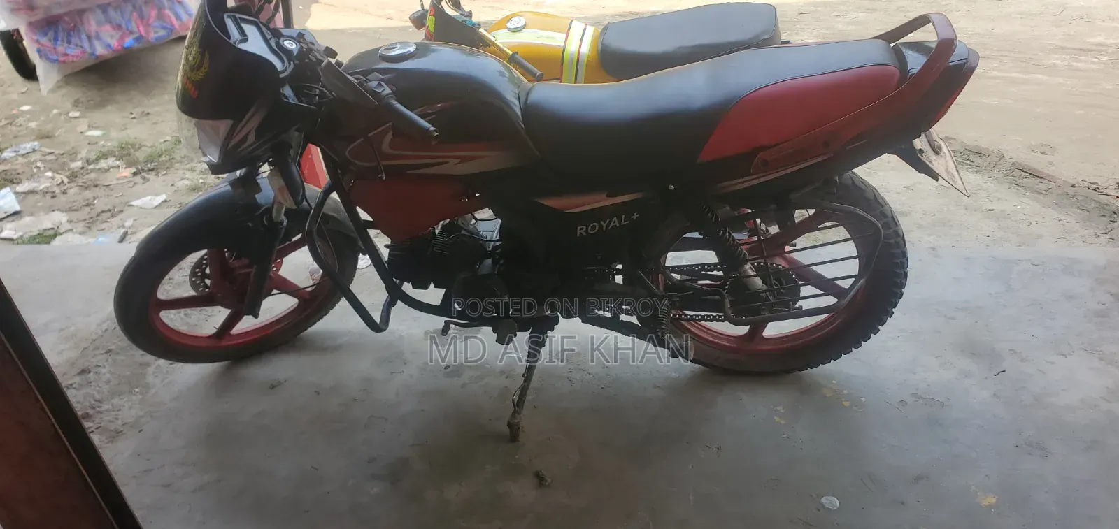 রানার রয়্যাল+ ভি২ ২০১৬ কালো