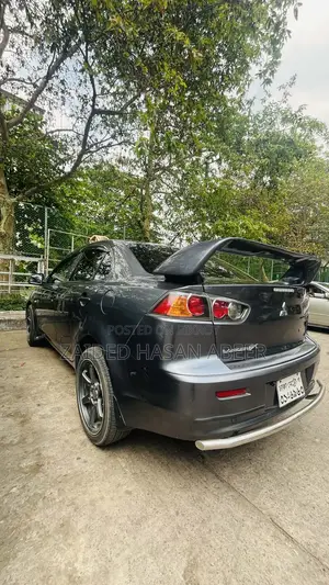 মিতসুবিশি ল্যান্সার ২০১০ গ্রে