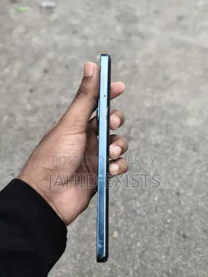 Infinix Hot 40 Pro 128 GB Blue