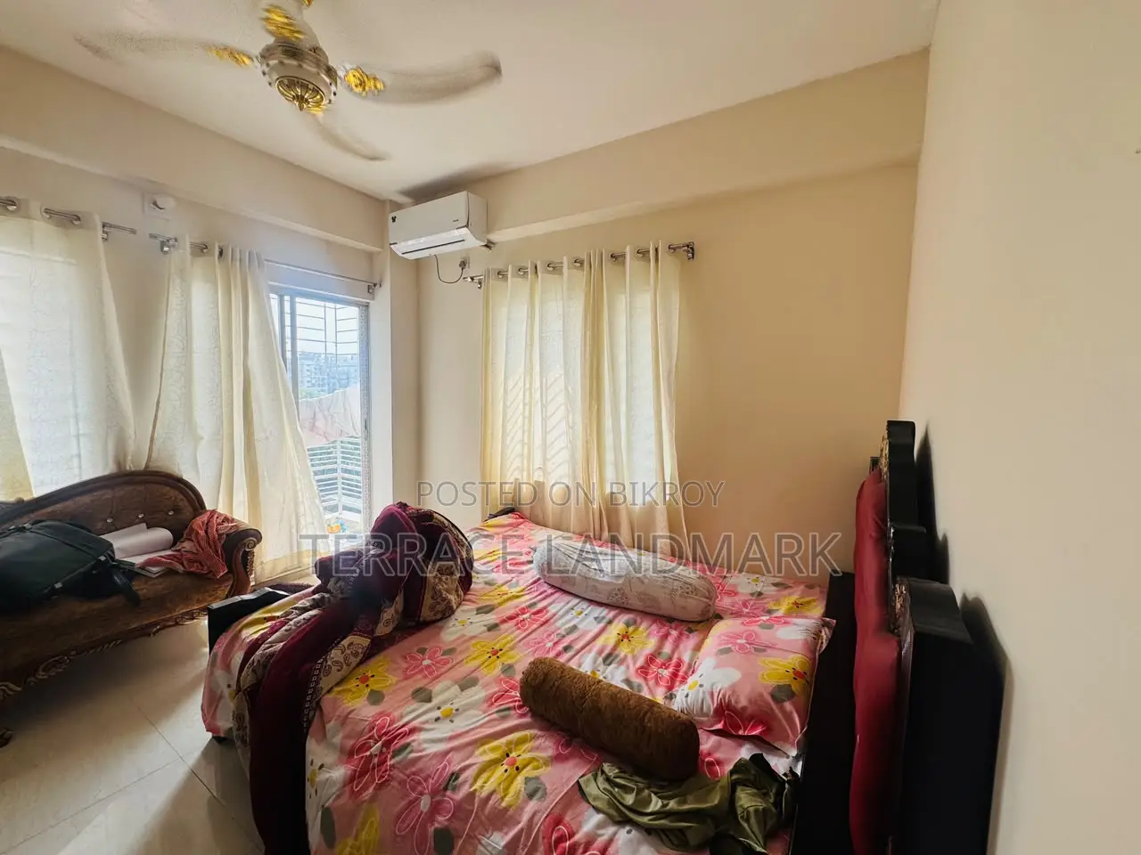 বসুন্ধরায় ৩ বেডরুমের অ্যাপার্টমেন্ট বিক্রয়ের জন্য