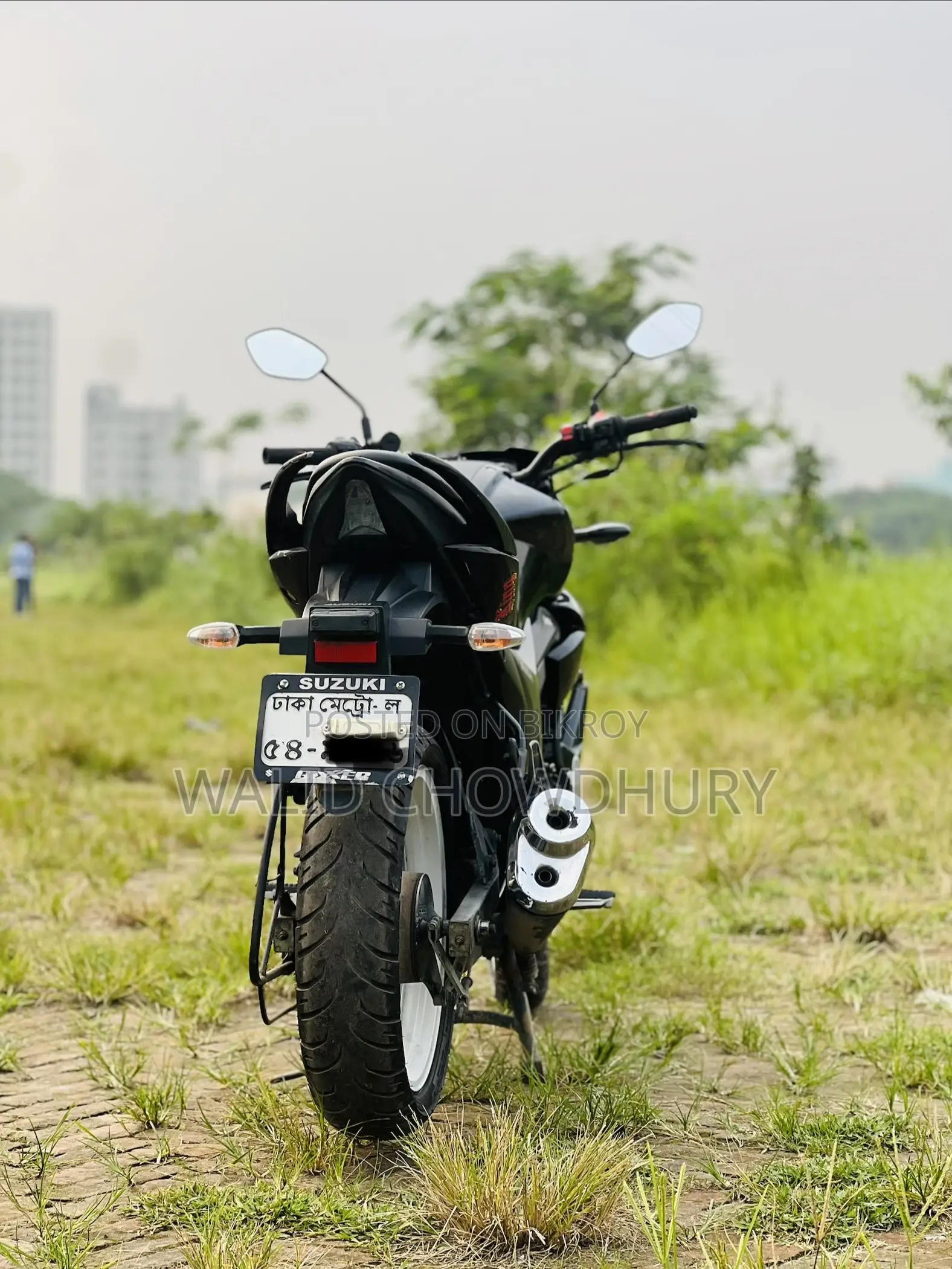 সুজুকি জিক্সার ২০২৩ ব্ল্যাক