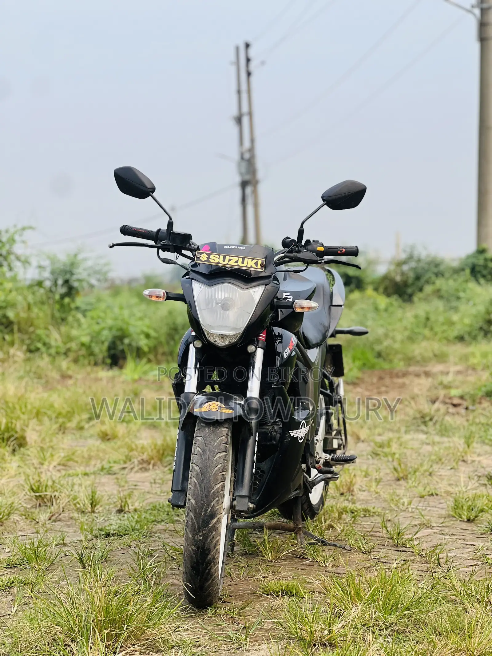 সুজুকি জিক্সার ২০২৩ ব্ল্যাক