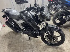 TVS Apache RTR 160 4V 2023 Black