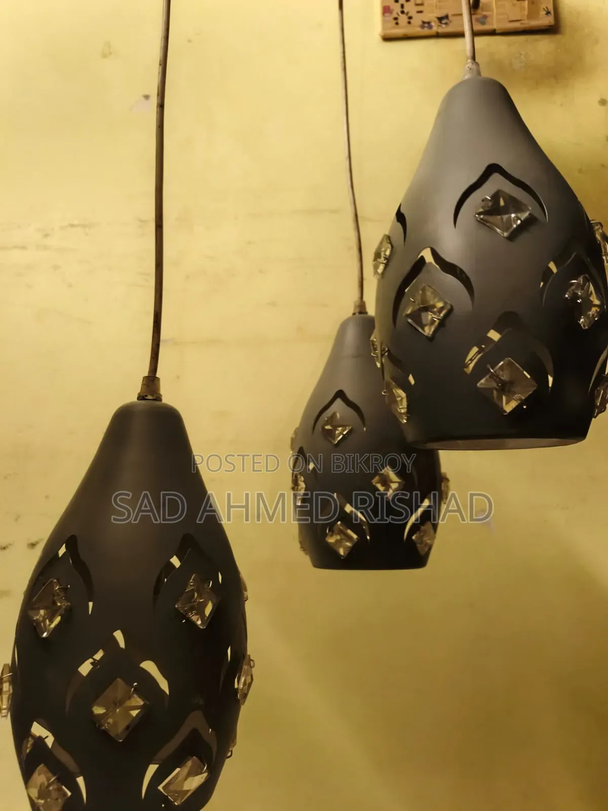 ৩ পিস ডেকোরেটিভ ঝুলন্ত লাইট শেড – হোম ডেকোরেশন