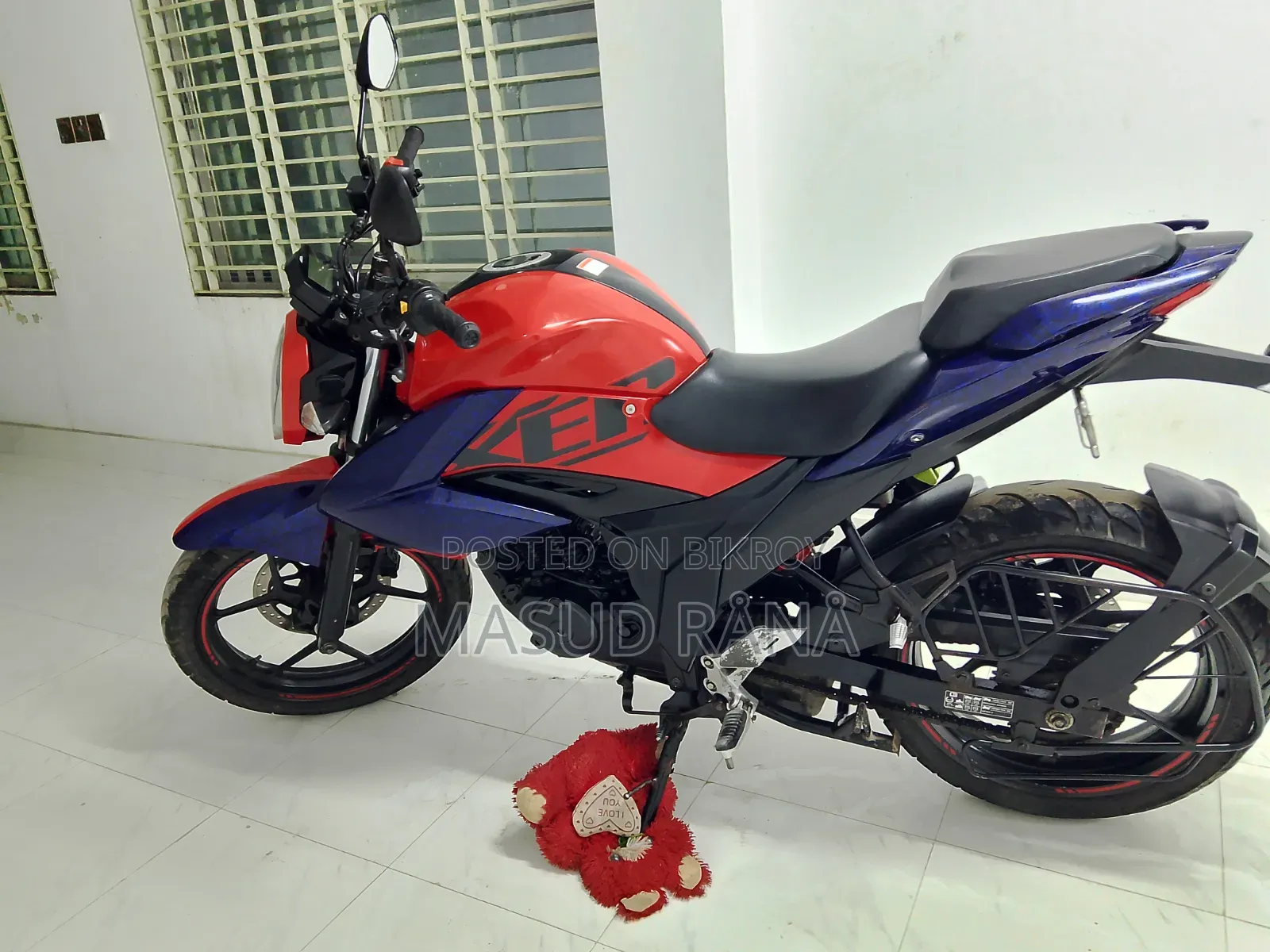সুজুকি গিক্সার ২০২১ রেড