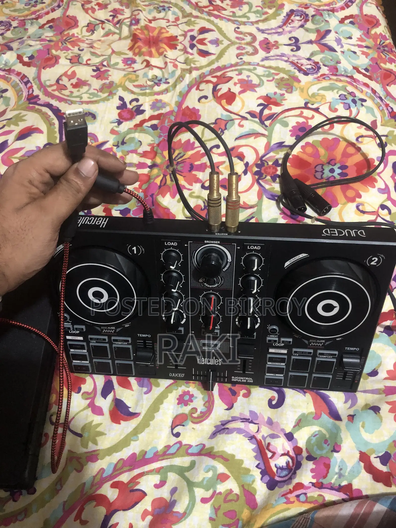 Hercules DJControl Inpulse 200 DJ Controller - Brand New / Fresh Condition