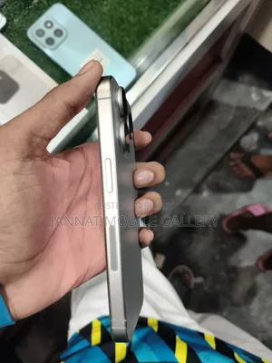 Apple iPhone 15 Pro 128 GB Gray