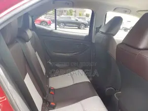 Toyota Yaris Cross 2021 Red