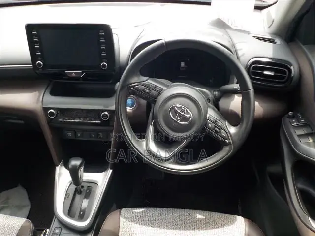 Toyota Yaris Cross 2021 Red
