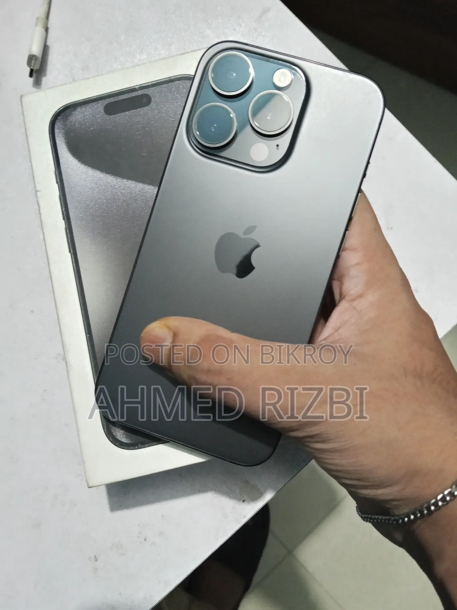 অ্যাপল আইফোন ১৫ প্রো ২৫৬ জিবি ব্ল্যাক