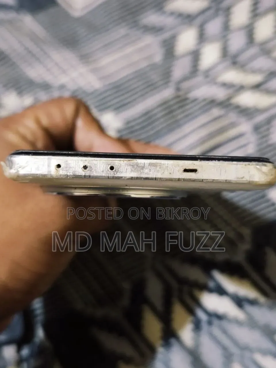 ওয়ানপ্লাস ১৩ ৫১২ জিবি সাদা