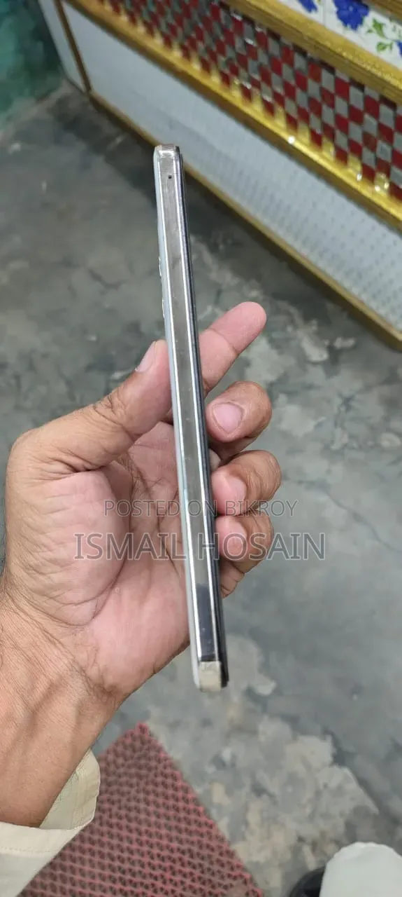 Vivo Y29 128 GB White