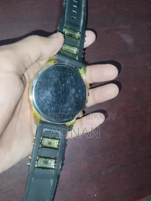 Killen Stylish Gold & Black Men's Watch (Fresh Condition)