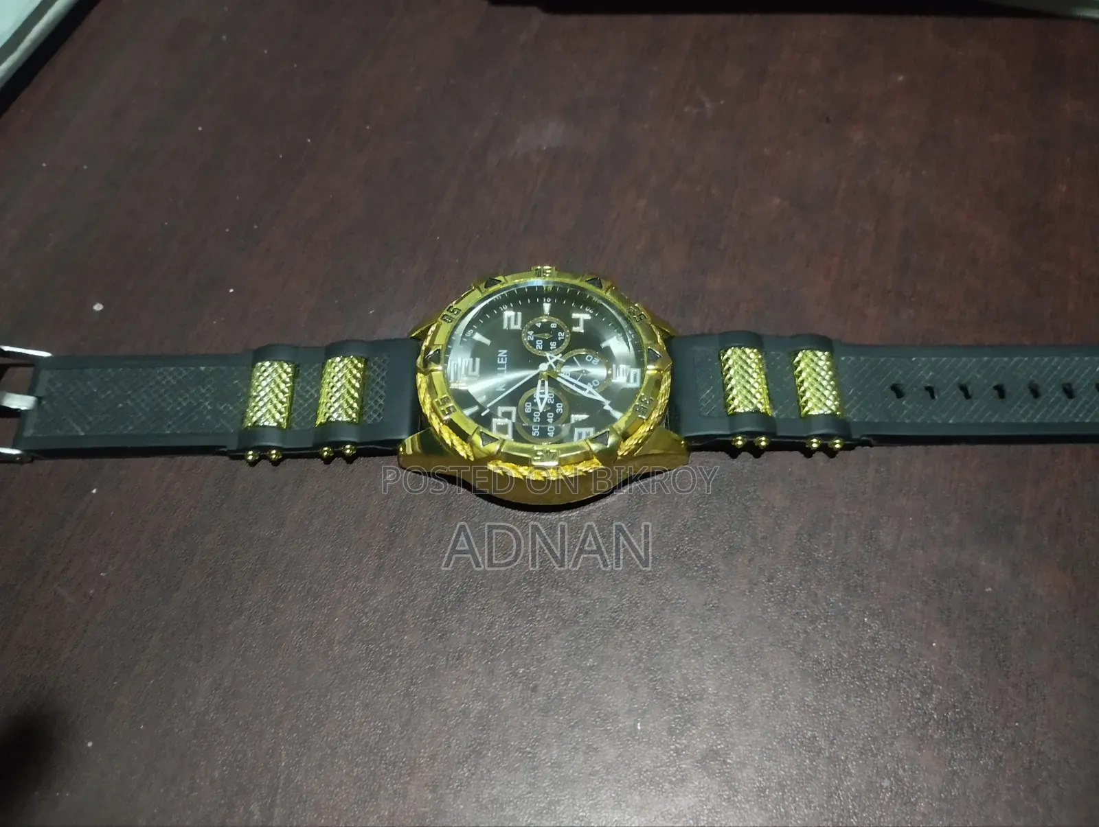 Killen Stylish Gold & Black Men's Watch (Fresh Condition)