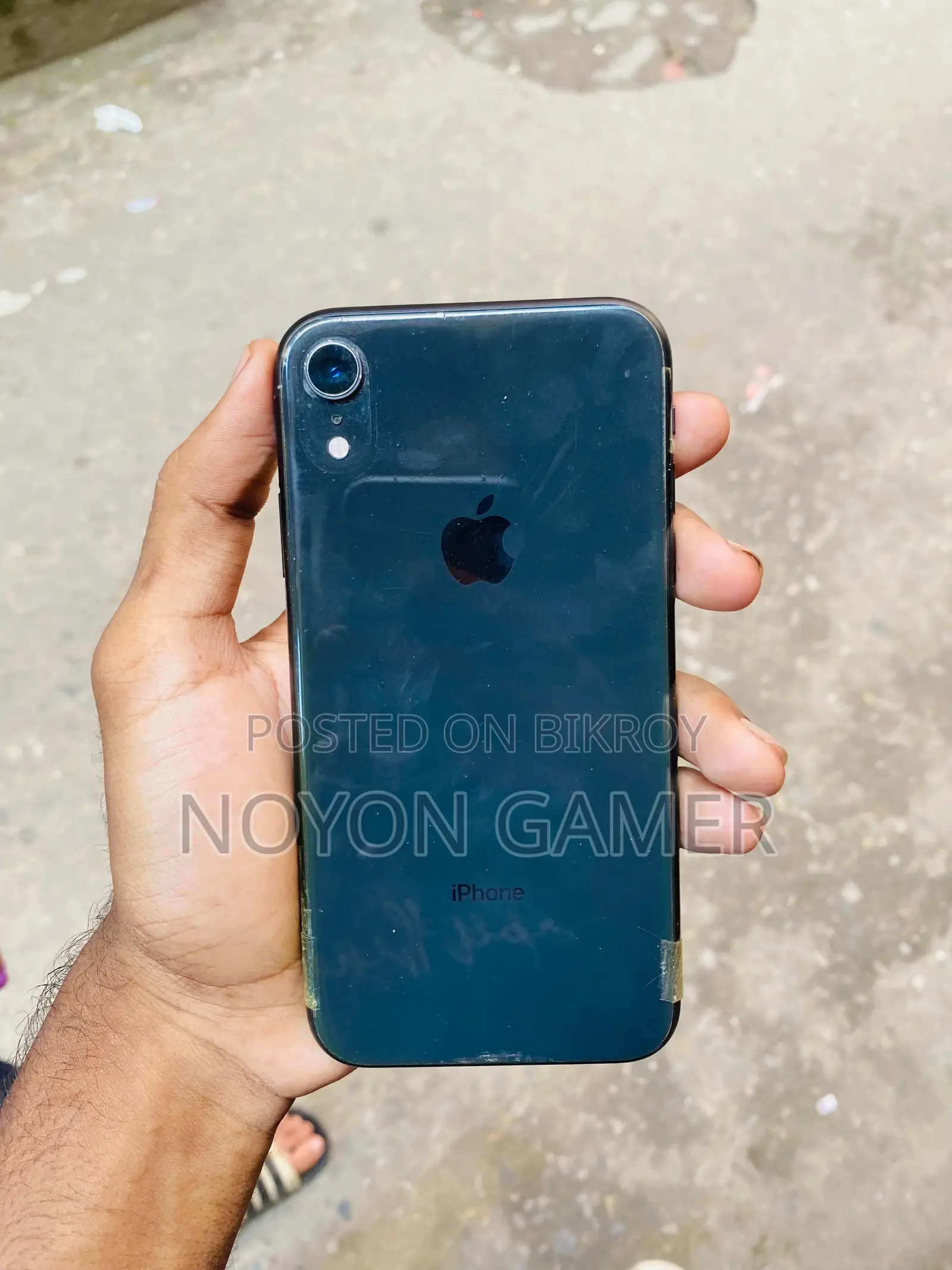 অ্যাপল আইফোন এক্সআর ৬৪ জিবি কালো