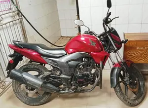 হোন্ডা সিবি ২০১৮ লাল